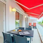 公寓 Avec Clim Et Terrasse *