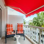 公寓 Avec Clim Et Terrasse *