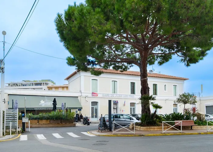 Apartament Avec Clim Et Terrasse *